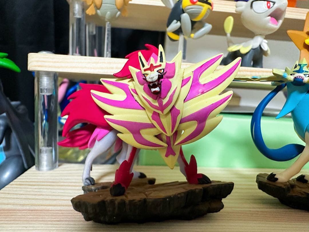 ザシアン ザマゼンタ フィギュア - メルカリ