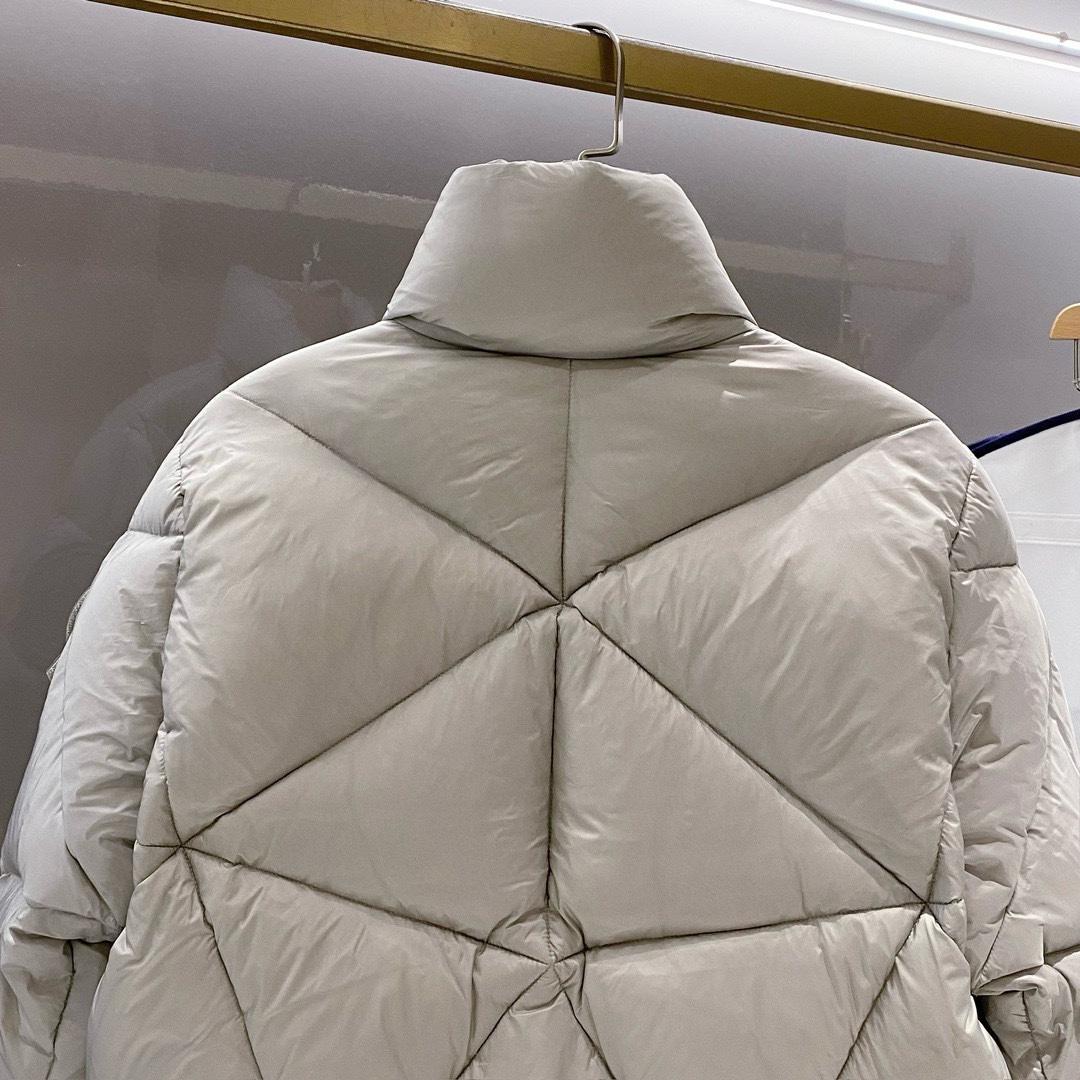 モンクレール ジーニアス ファレル ダウンジャケット 2