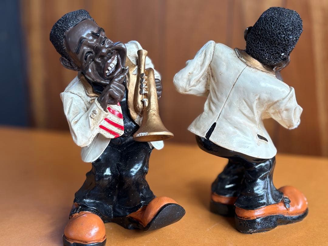 黒人5名によるJAZA演奏