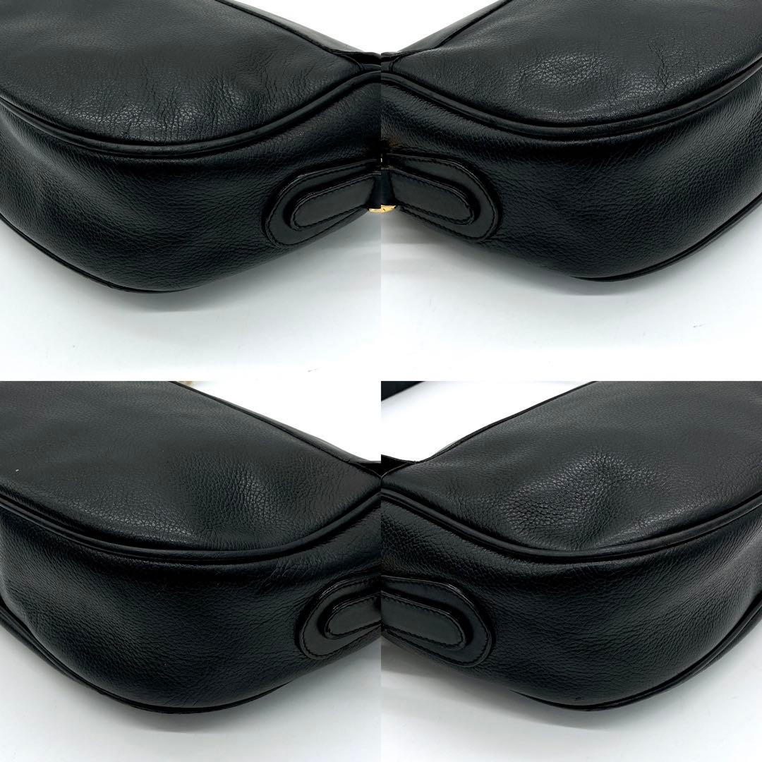 【GUCCI】ショルダーバッグ　インターロッキング　レザー　ブラック