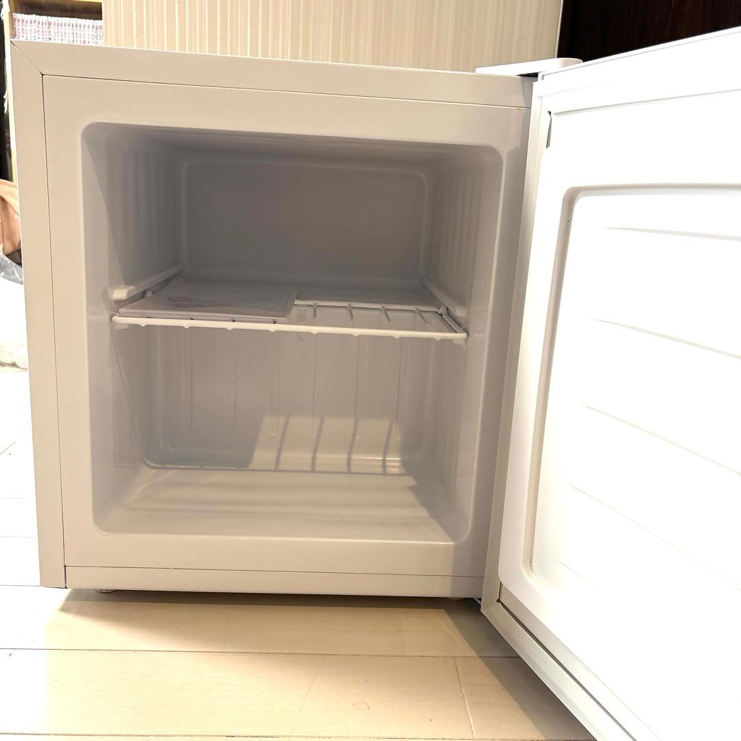 【新品・未使用‼️サンルックシリーズ‼️32Ｌ1ドア冷凍庫‼️匿名配送‼️】