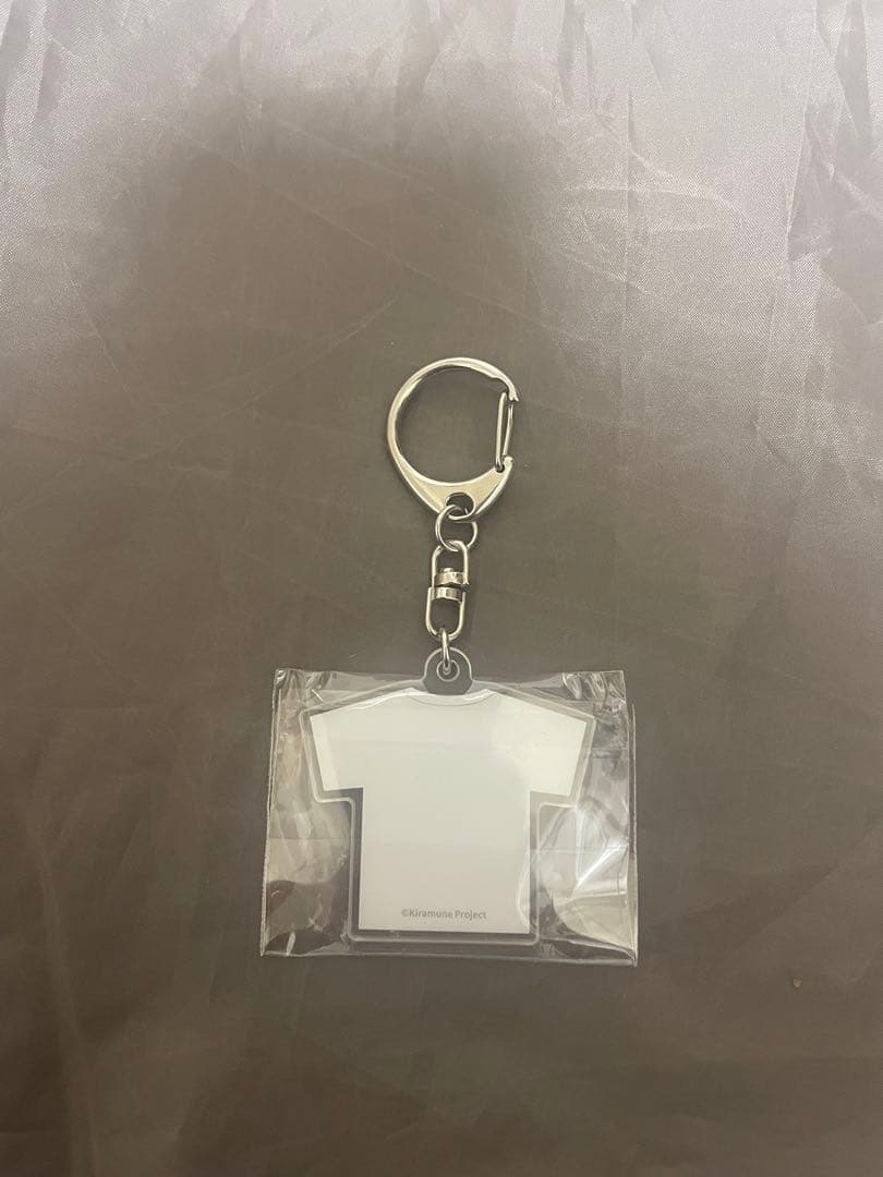 KAmiYU】Tシャツ型アクリルキーホルダー 最強