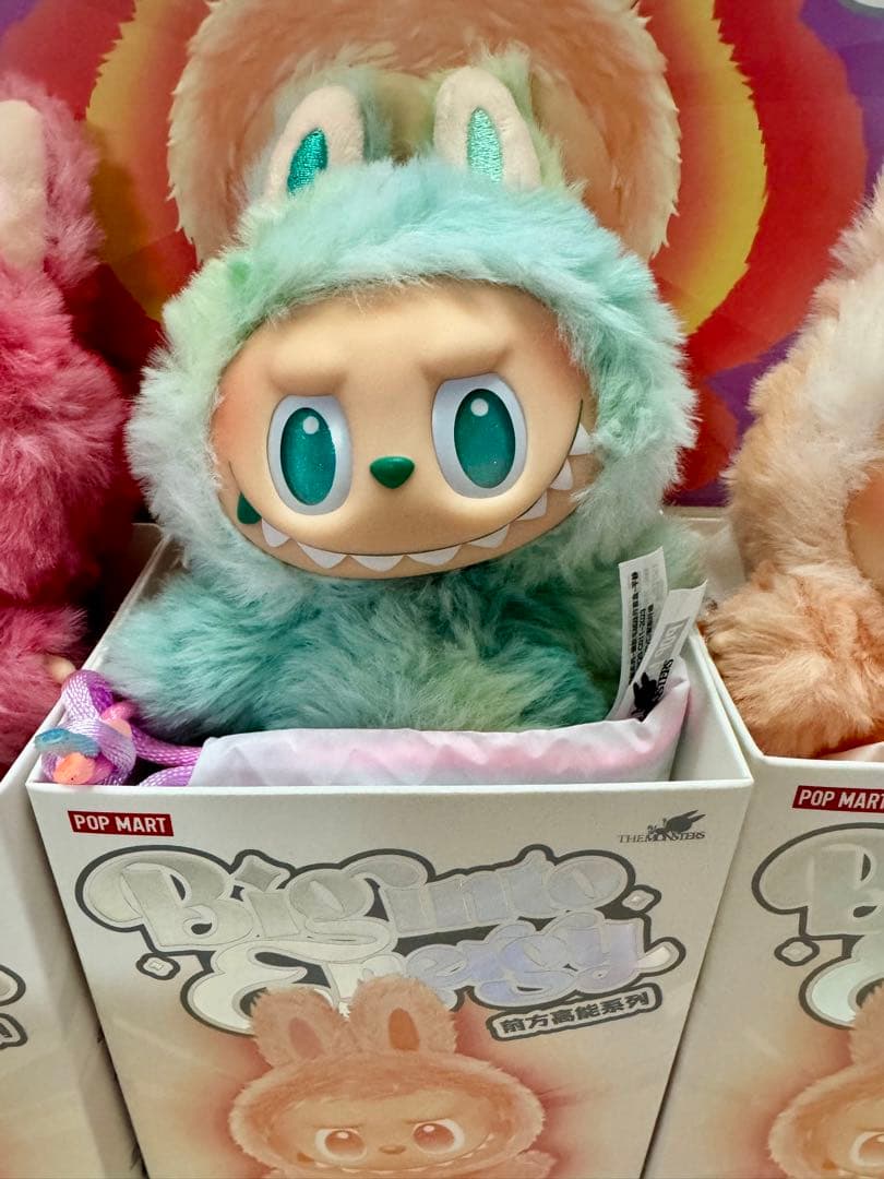 【正規品】ラブブ　Labubu Big into Energy POP MART