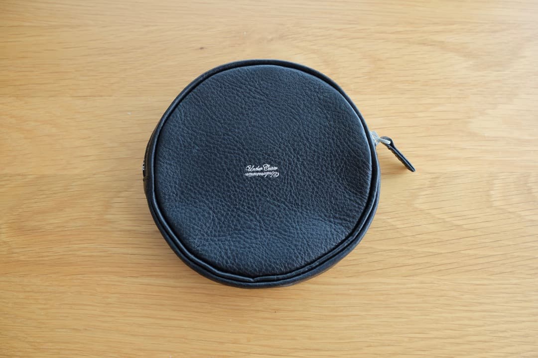 undercover 猫刺繍 レザーケース 新品未使用