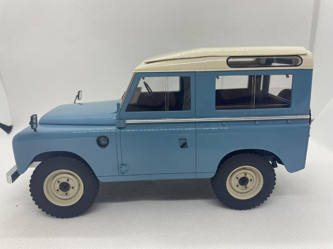 104-040 Cult 1/18 ランドローバー 88 SIII 1978