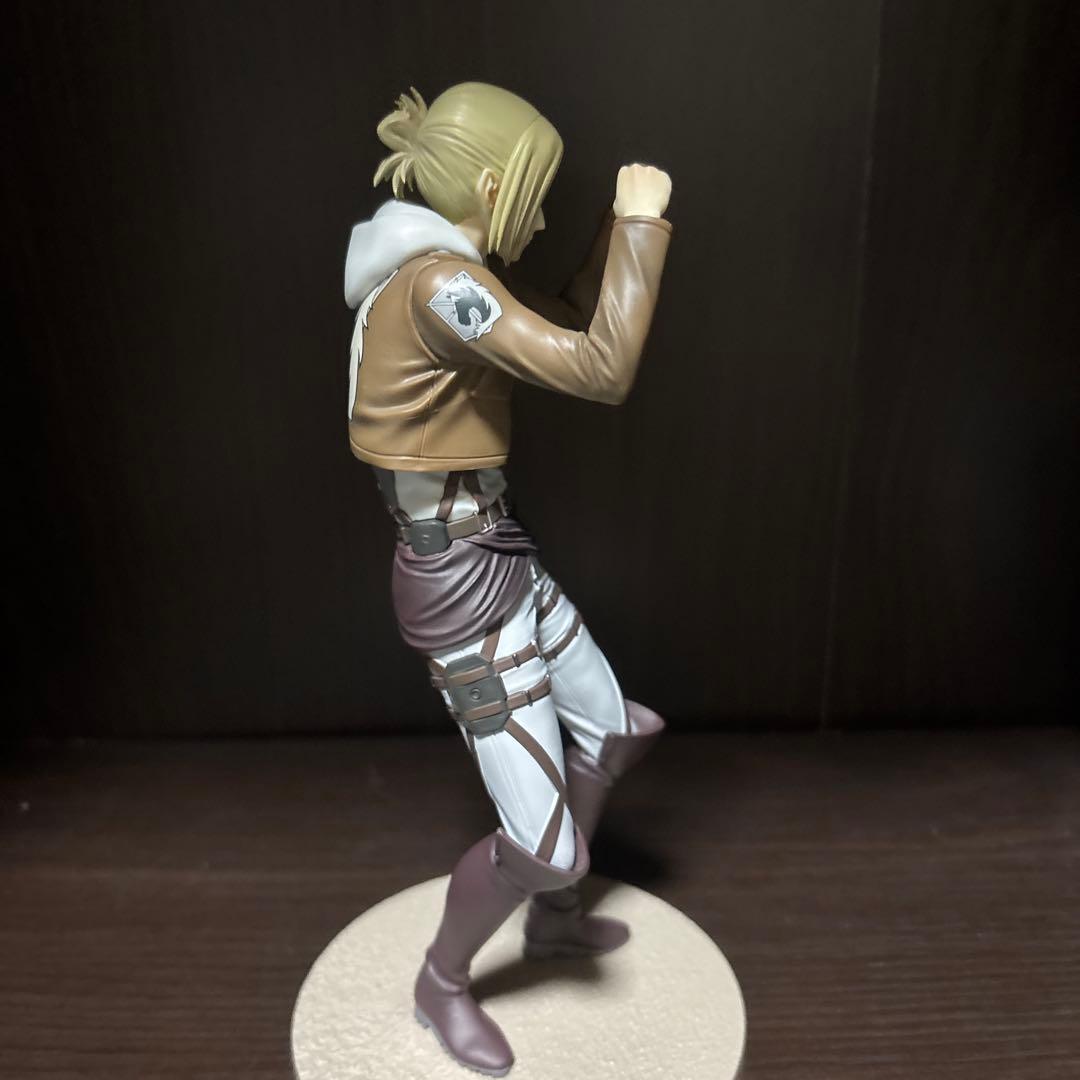 進撃の巨人　一番くじ　アニ　フィギュア