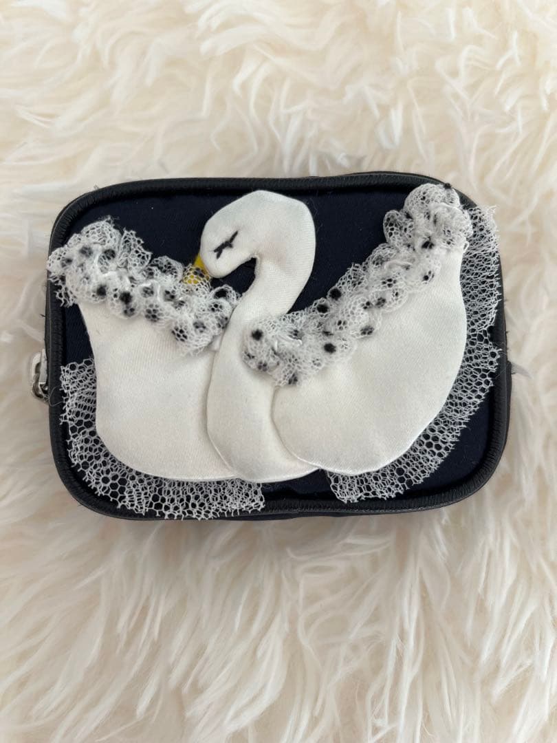 LUDLOW ラドロー ポーチ スワン - メルカリ