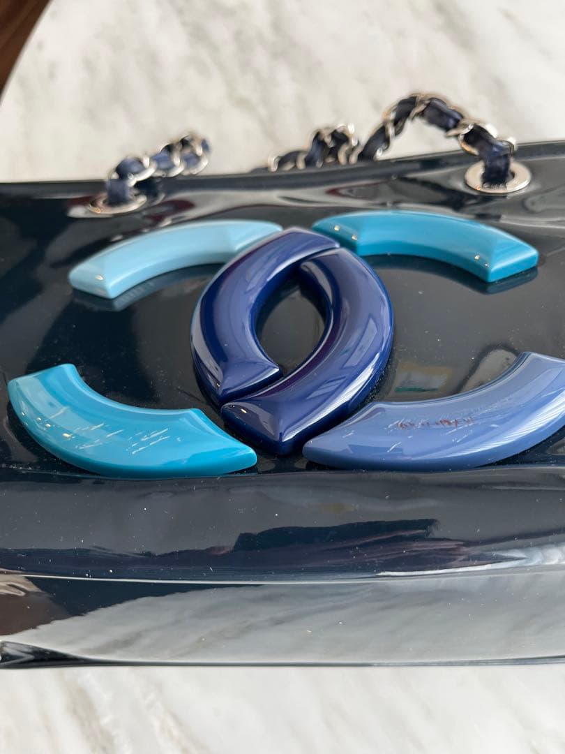 シャネルCC ココマーク　肩掛けリップスティク　 sanzoku