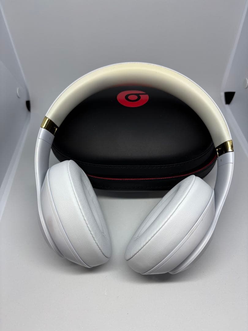 【超美品】 Beats Studio3 Wireless ホワイト　ケース付き Beats Studio 3 白色 Beats Studio3 wireless ビーツスタジオ