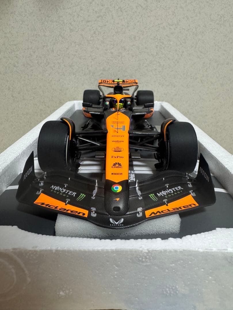 ミニチャンプス 1/18 マクラーレン ランド・ノリス マイアミGP 初優勝