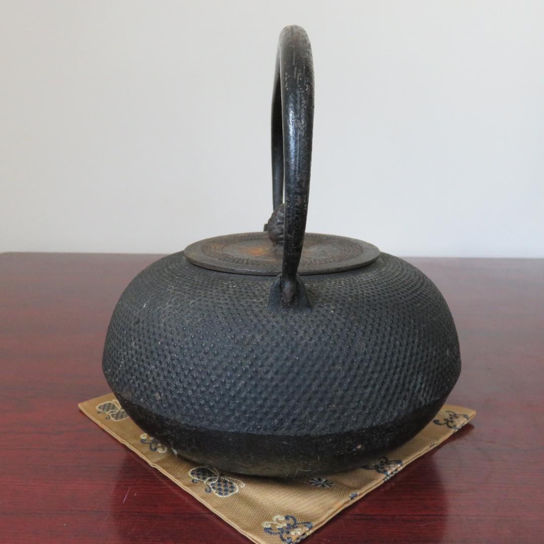 鉄瓶 銘なし 黒粒 錆 穴なし ケンケン昭和レトロ館 - メルカリ