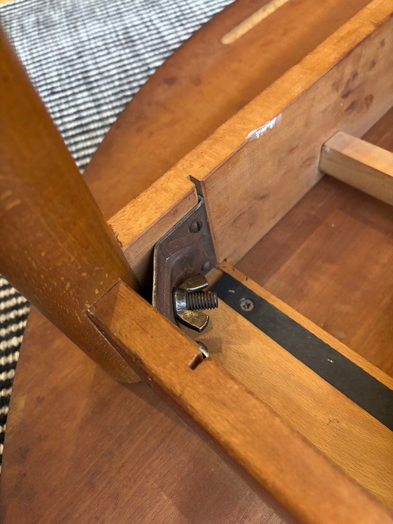 人気の ビンテージ ラウンドテーブル 伸張 拡張φ117cm チーク材