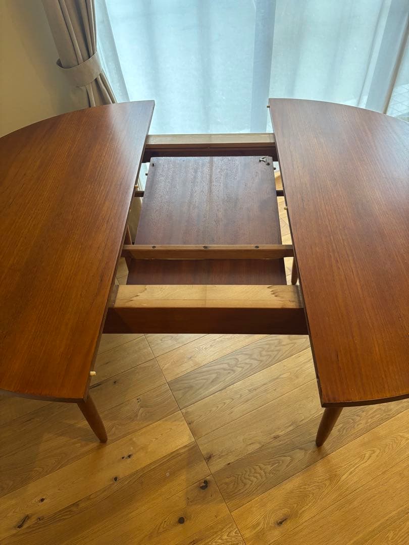 人気の ビンテージ ラウンドテーブル 伸張 拡張φ117cm チーク材