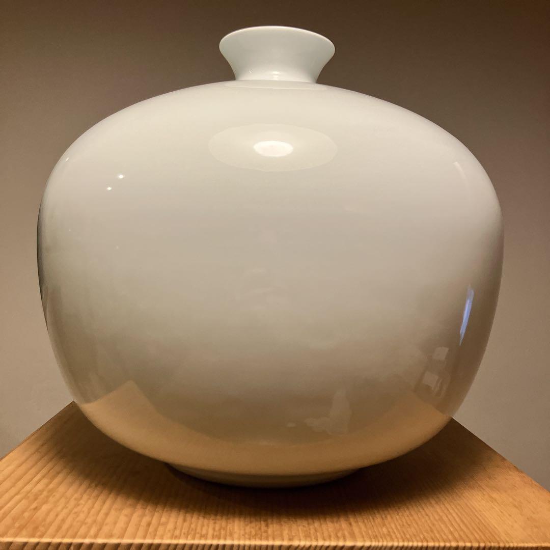 人間国宝　井上萬二　白磁彫文　壺　竹　笹　有田焼　白磁