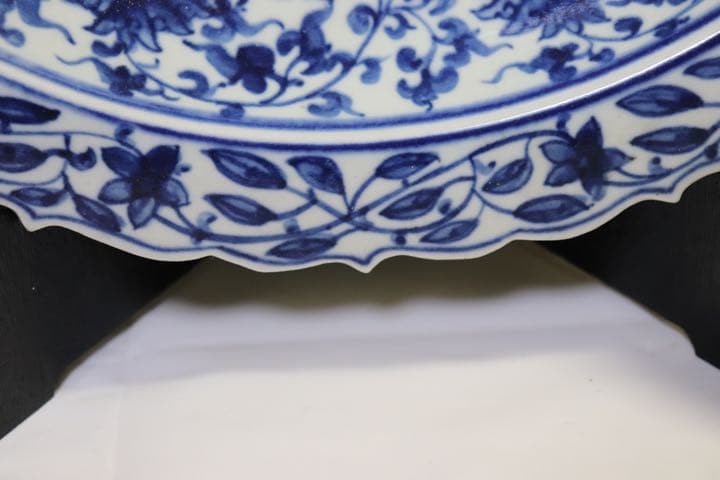 中国　染付花口大皿　麒麟紋　大明宣徳年製銘1123