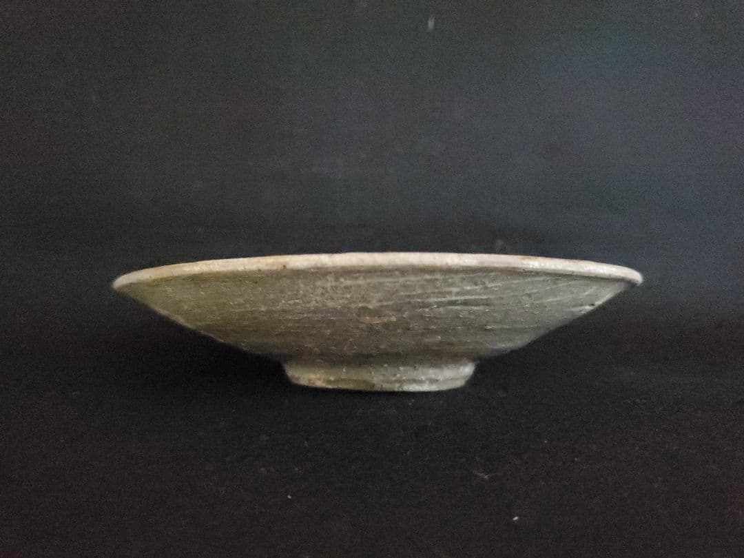 李朝 粉靑沙器印花文平皿