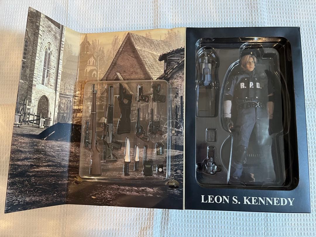 未開封】バイオハザード4 1/6スケールフィギュア レオン(RPD Ver