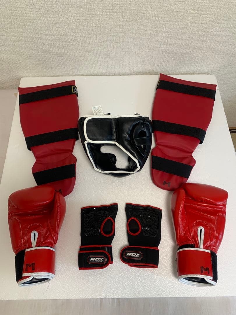 美品】FOUR RHOMBUS キックボクシングセット Mサイズ ほぼ未使用