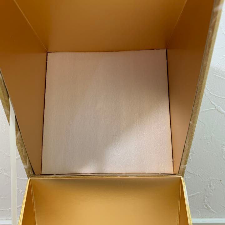 【ボトル未開封】SUNTORY サントリー　感謝百年　ウイスキー　《特別価格》