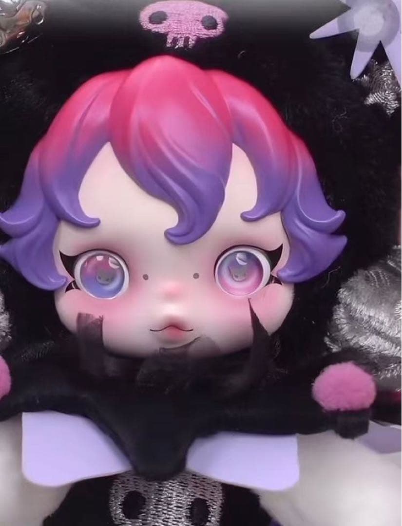 SKULLPANDA × KUROMI Plush ぬいぐるみペンダント クロミ