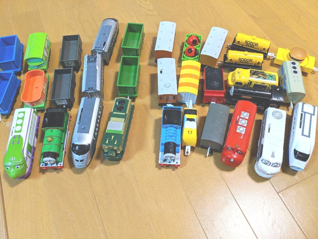 トミカ トーマス プラレール