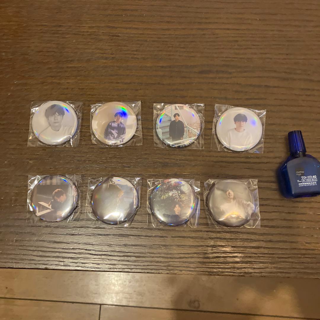 星野源缶バッジ 8個セット非売品です。 星野源バッジ8個セット非売品 ブラックフライデー価格5555円 本日のみ