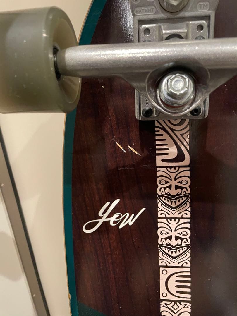 Yow サーフスケートボード　TEAHUPPO 34インチ