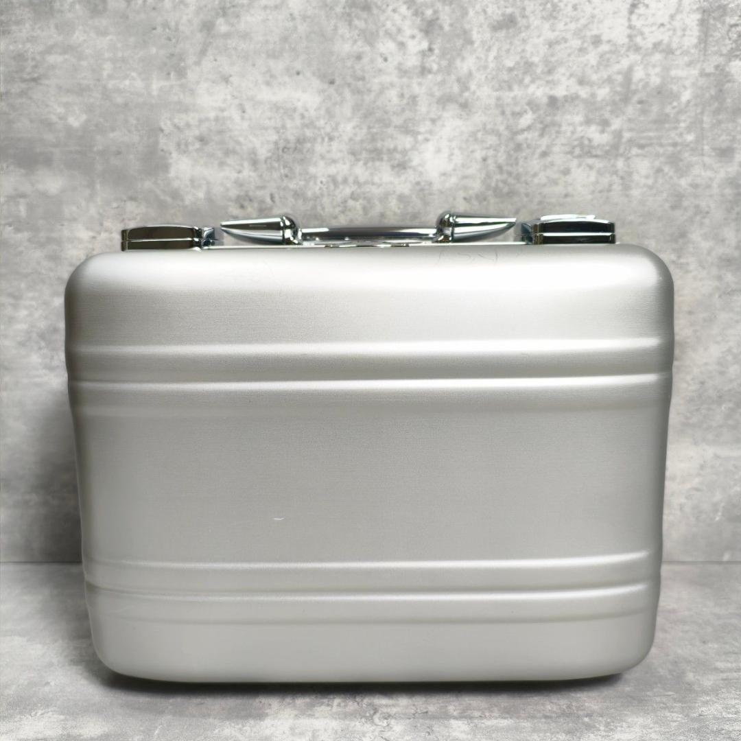 【美品】ゼロハリバートン ミニアタッシュケース カメラケース シルバー