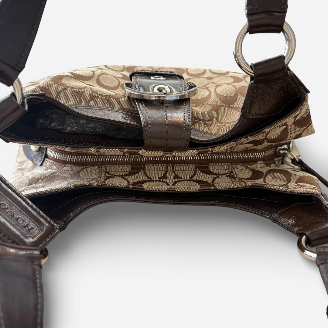 未使用に近い　Coach　ショルダーバッグ　ソーホー　シグネチャー　F17094