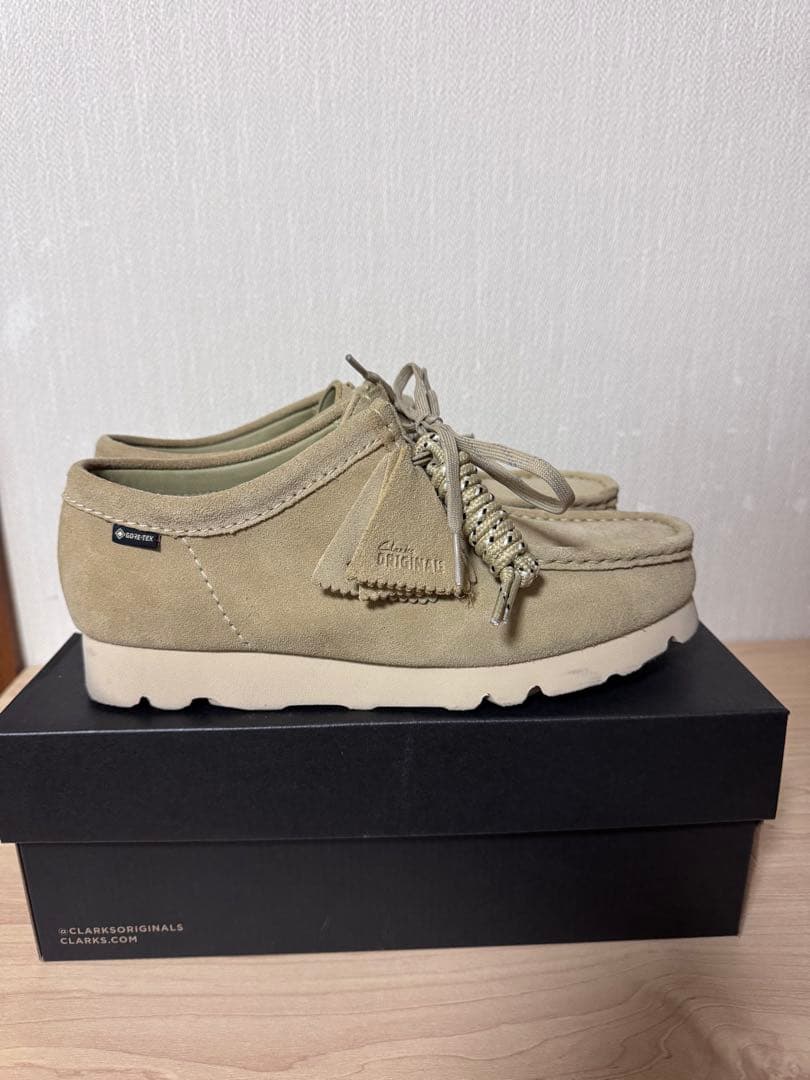 スグルClarks Wallabee GTX