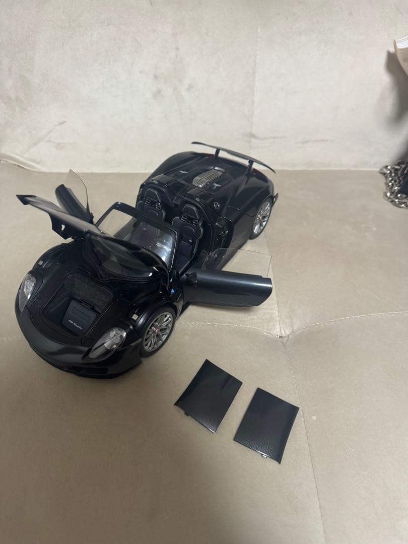 豪華おまけ付き　1/18 オートアート　AUTOart　ポルシェ918スパイダー