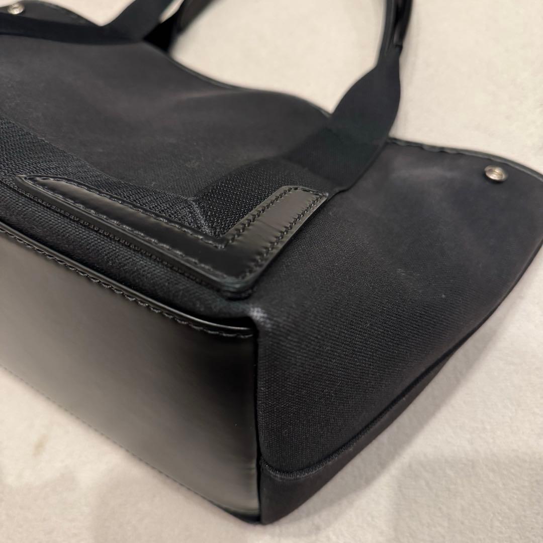 BALENCIAGA ネイビーカバス バッグS