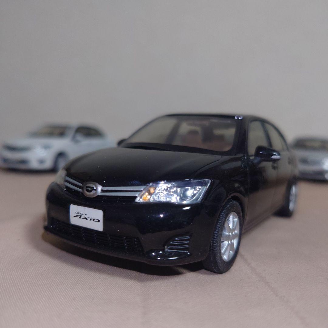 TOYOTA　COROLLA　Axio 7台セット