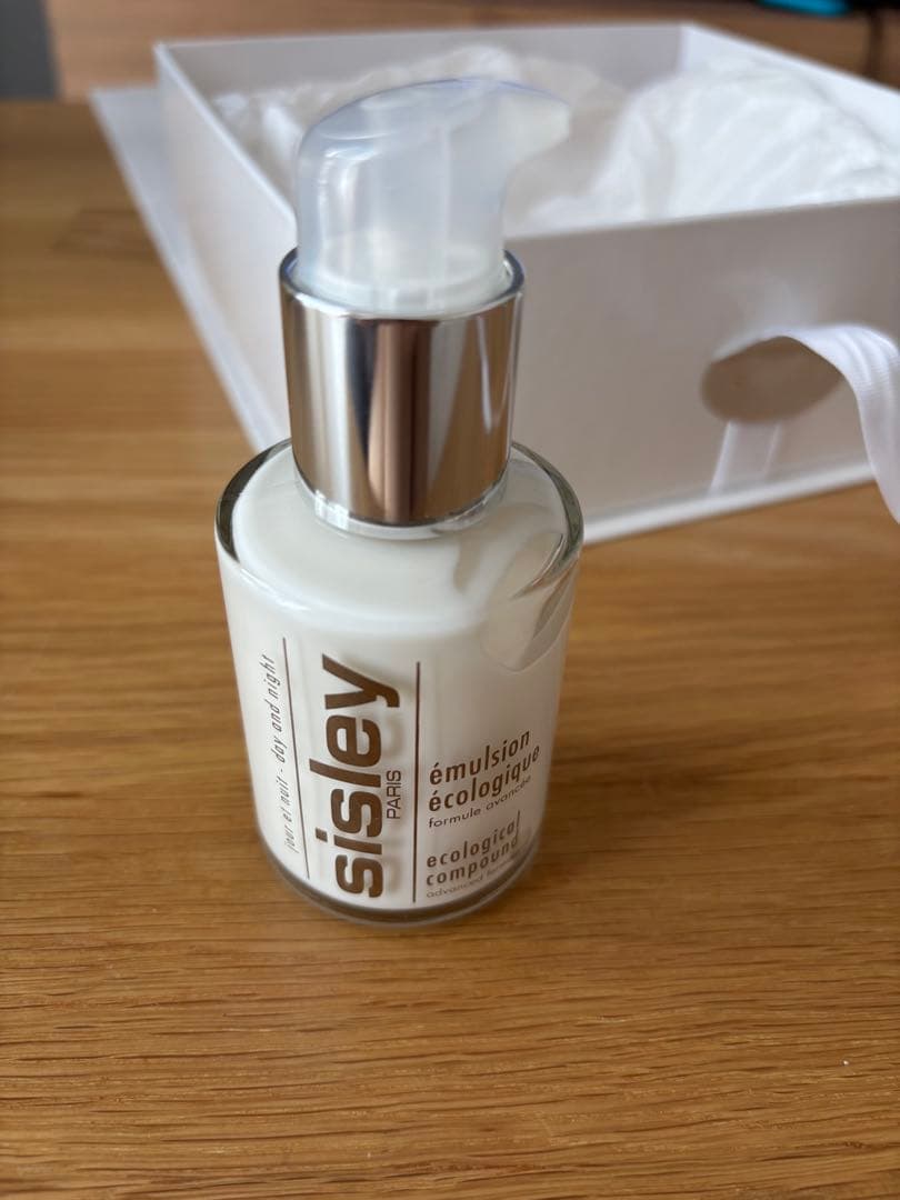 sisley シスレー 60ml 美容乳液 エコロジカルコムバウンドアドバンス