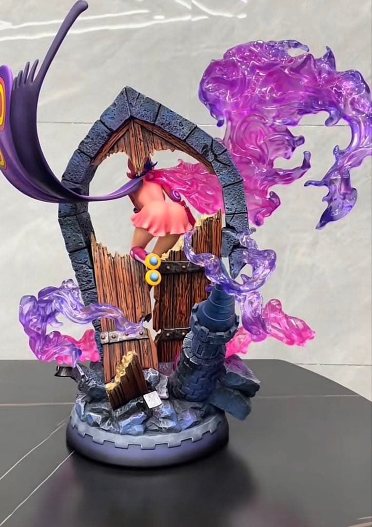 【新品】ワンピース ジェルマ66 レイジュ フィギュア ガレージキット