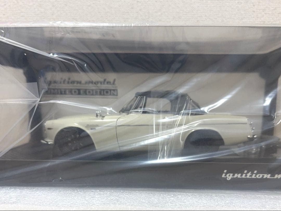 【限定70台】1/18 DATSUN Fairlady 2000 エンジン付属