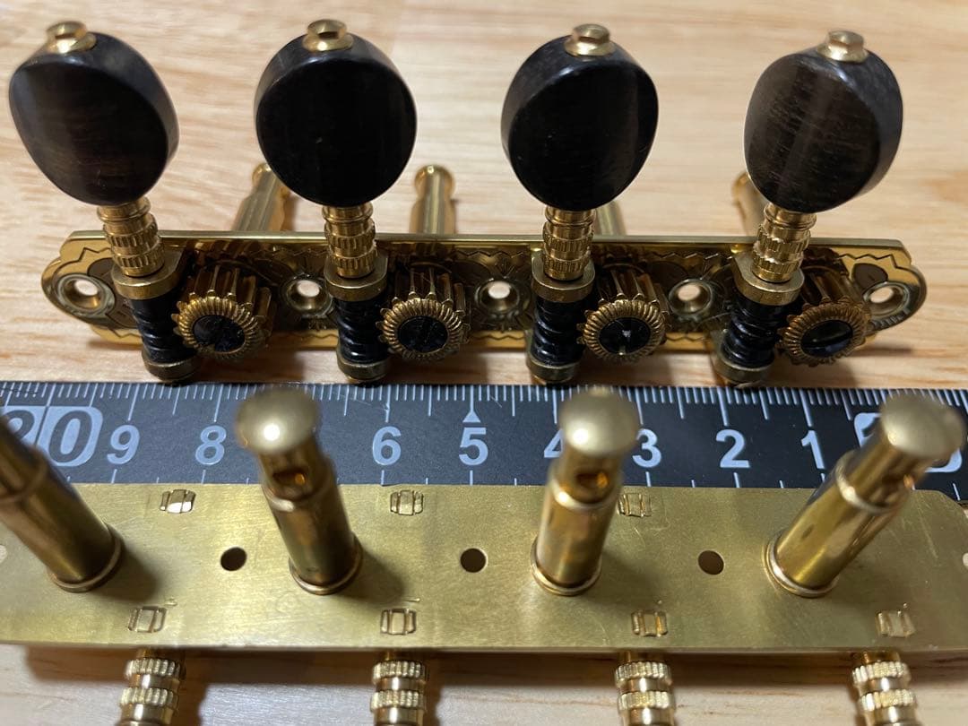 新品 ルブナー Rubner マンドリン用ペグ 黒檀 ゴールド×ブラック