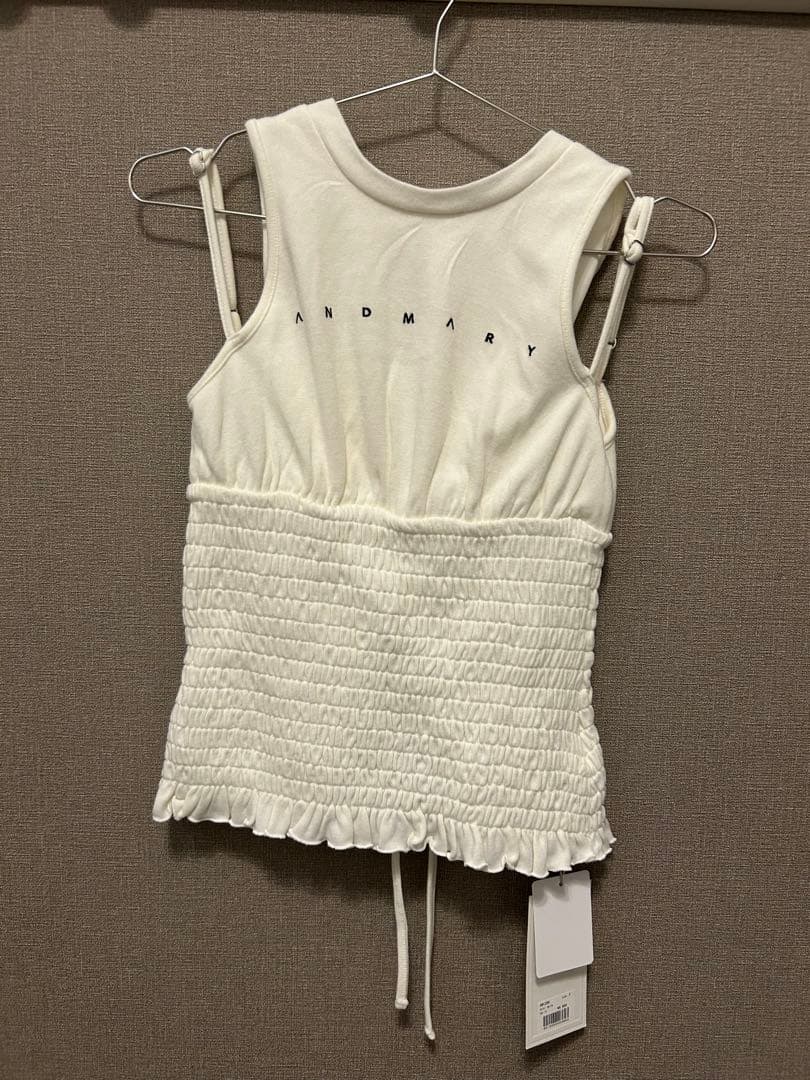 新品未使用タグ付き　Andmary Ami shirring logo tops