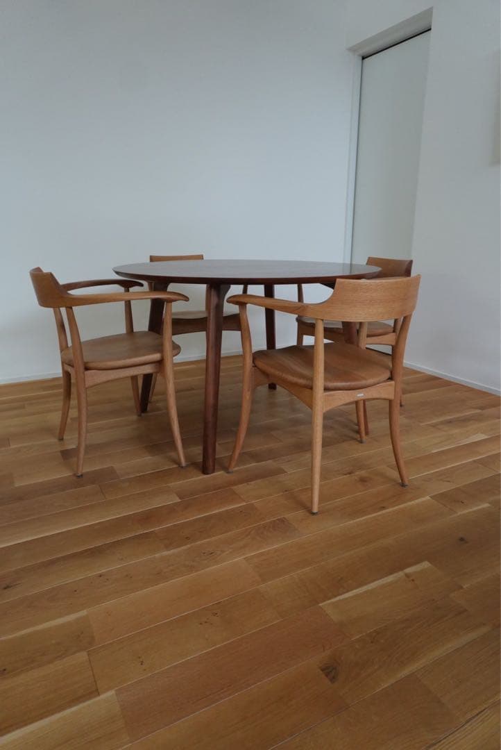 パモウナ　ダイニングテーブル　pamouna 天然木 無垢 ウォールナット