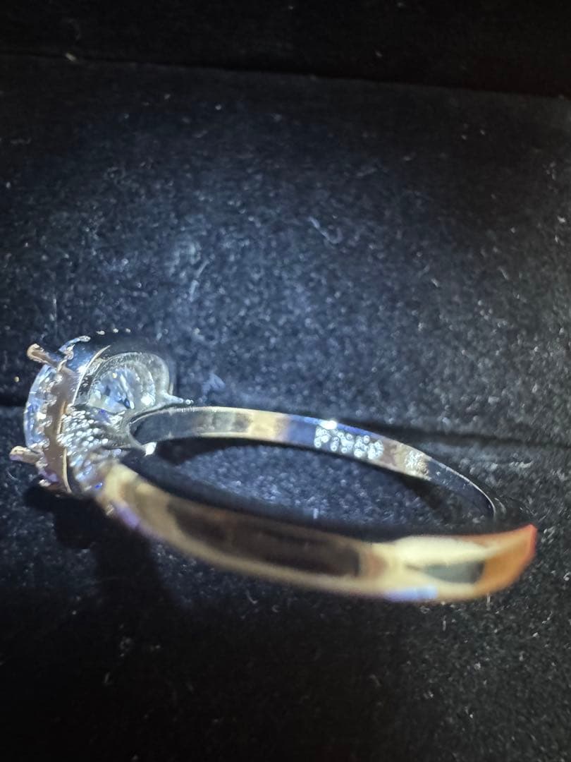 新品未使用　約2ctプラチナリング PT950 サイズ調整可能