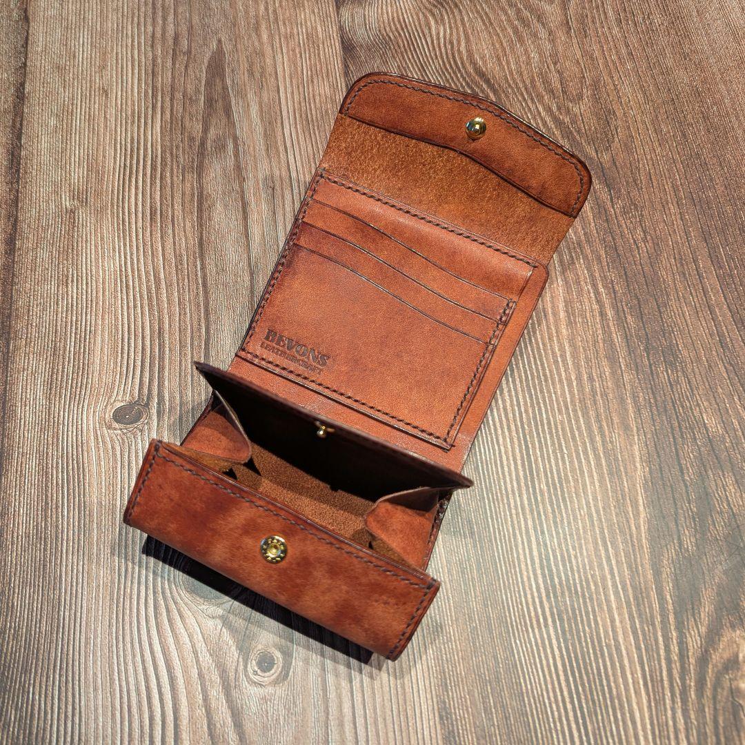 バーガンディ 本革 二つ折り財布 — イタリアンレザーマルゴー