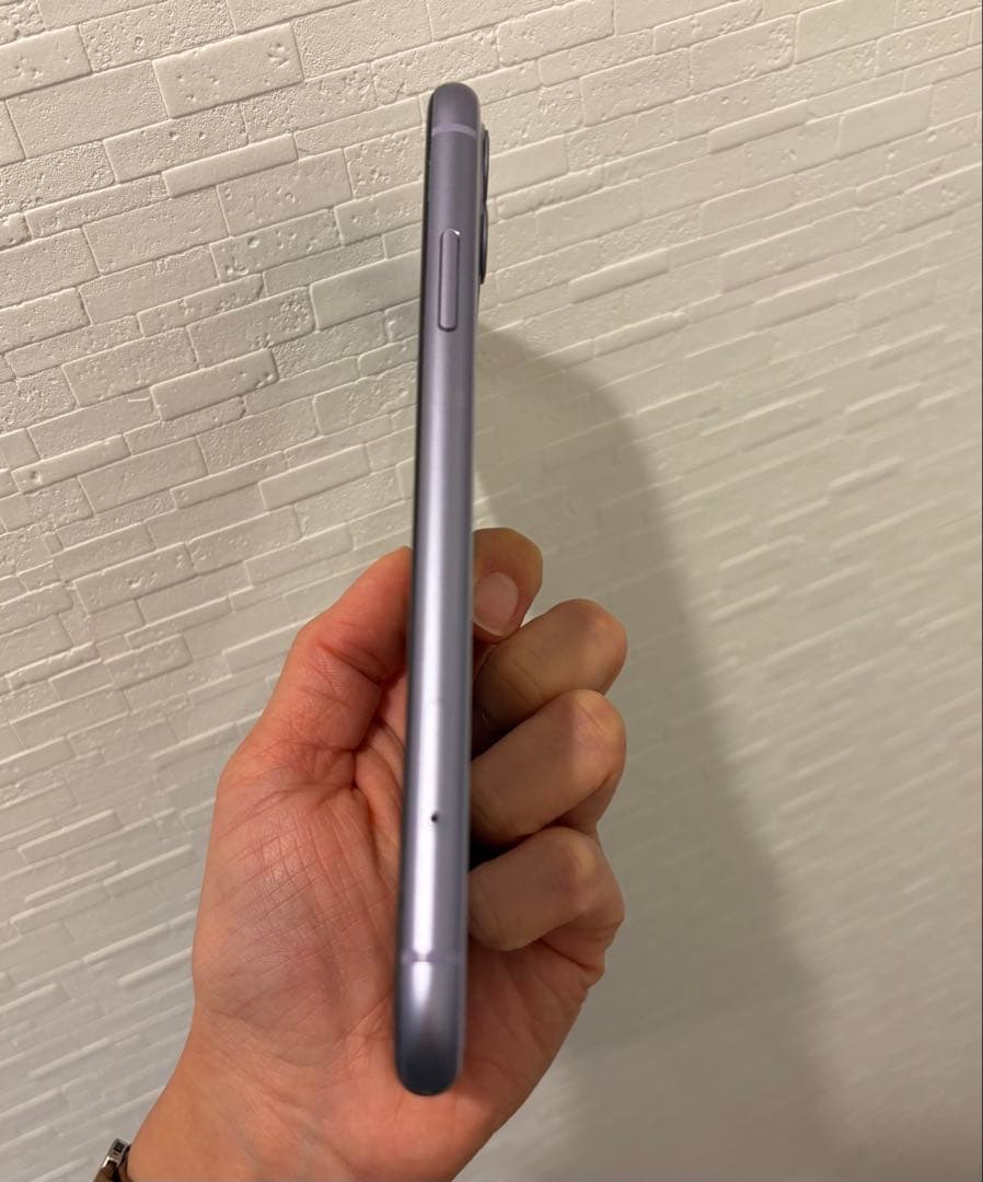 iPhone11 パープル　128G バッテリー77% sim解除済