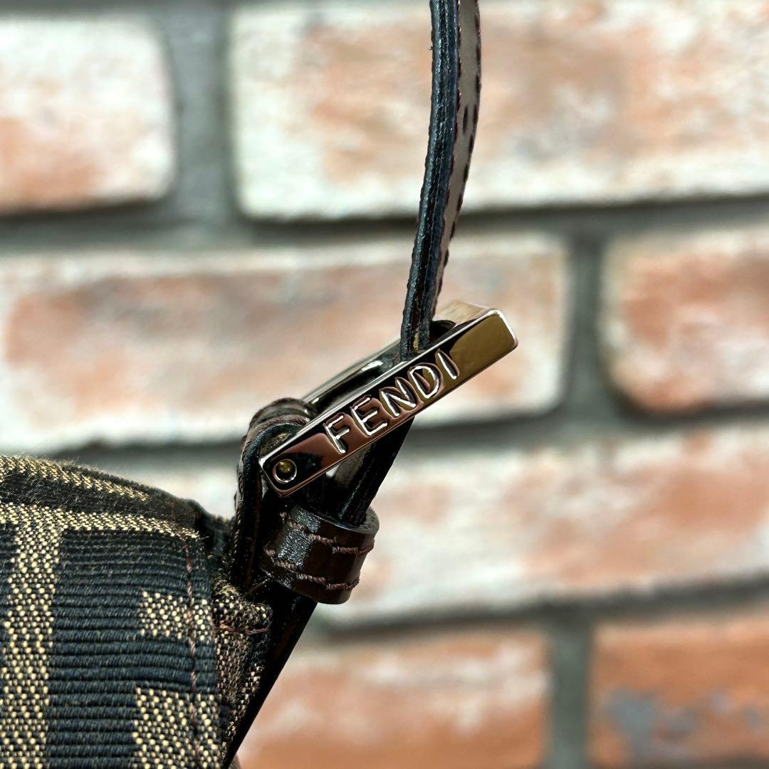 極美品 FENDI フェンディ マンマバケット ショルダーバッグ ズッカ柄