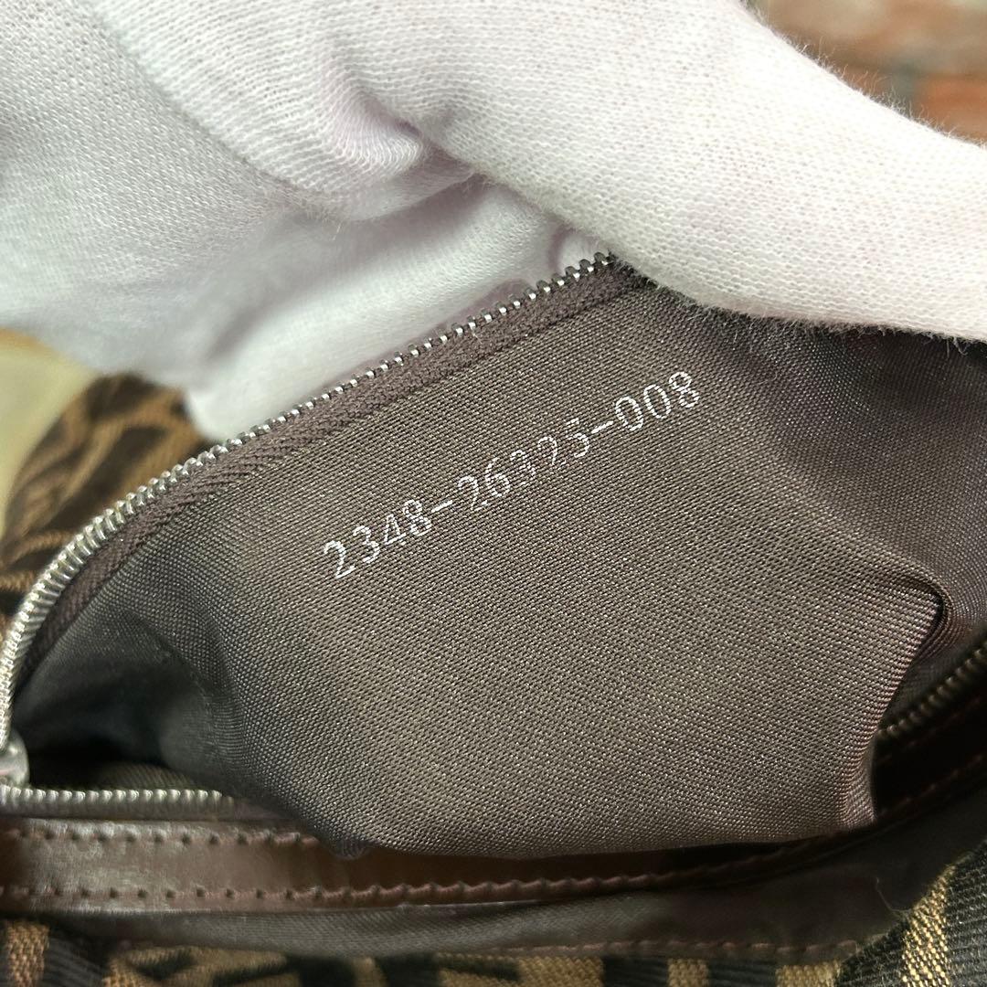 極美品 FENDI フェンディ マンマバケット ショルダーバッグ ズッカ柄