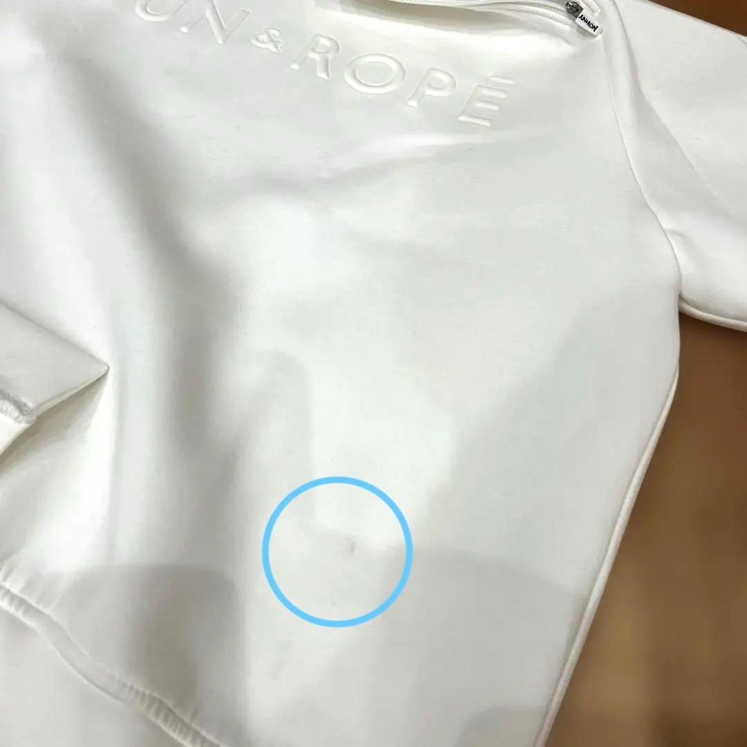 ジュン&ロペ　白　トレーナー