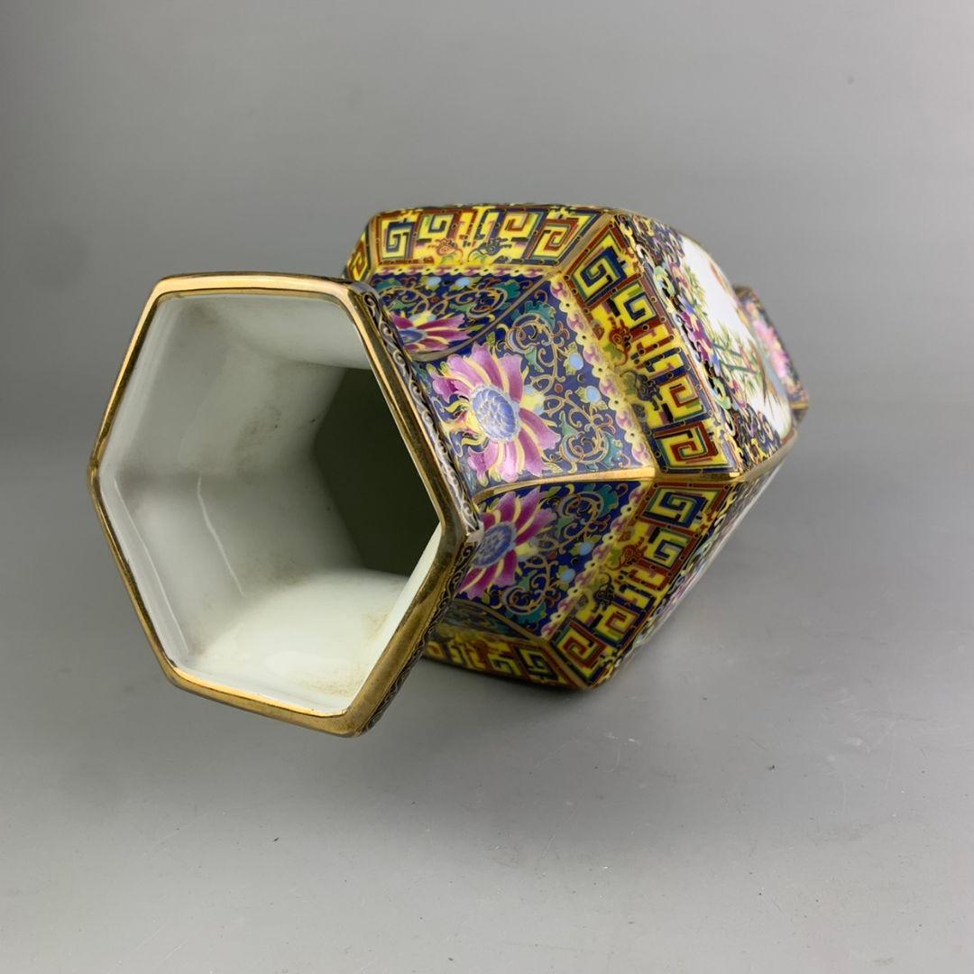琺瑯彩蒔花鳥六方花瓶 景徳鎮 陶磁器 装飾品 工芸品 置物