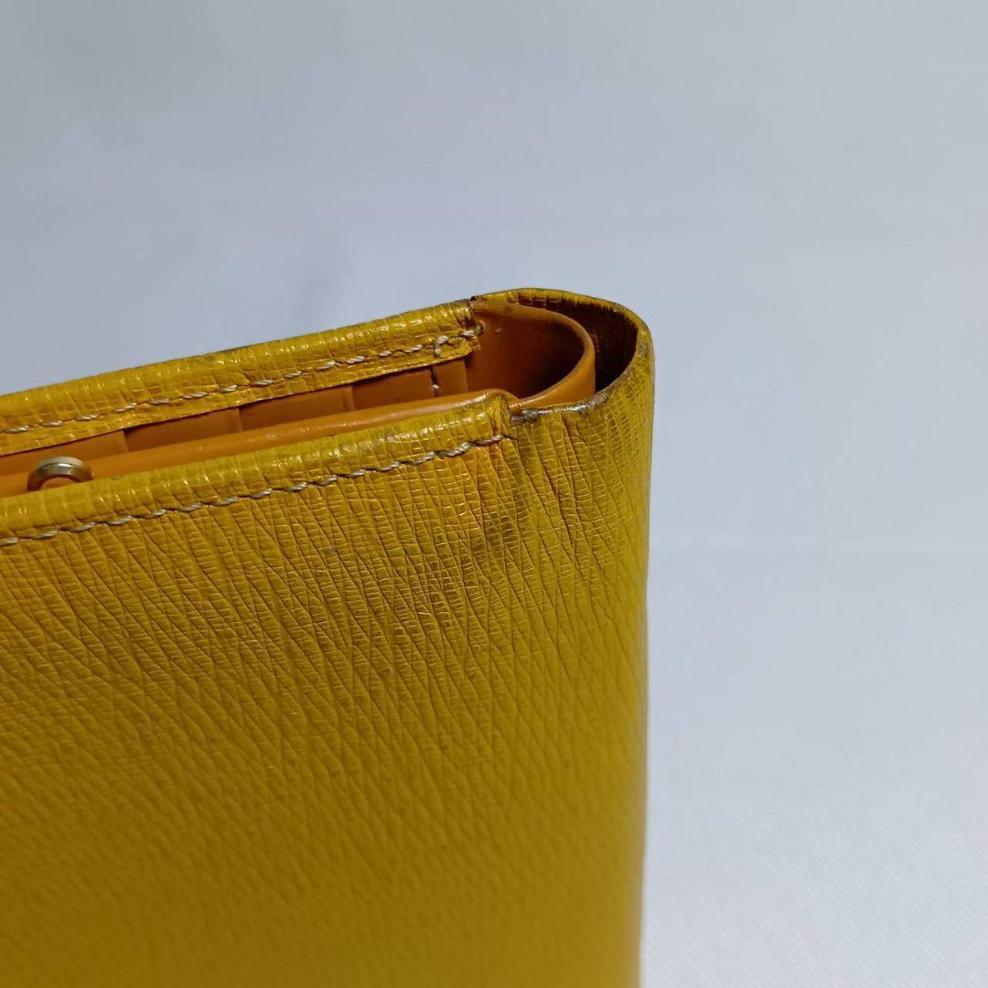 バーバリー がま口 二つ折り財布 イエロー ノバチェック - メルカリ