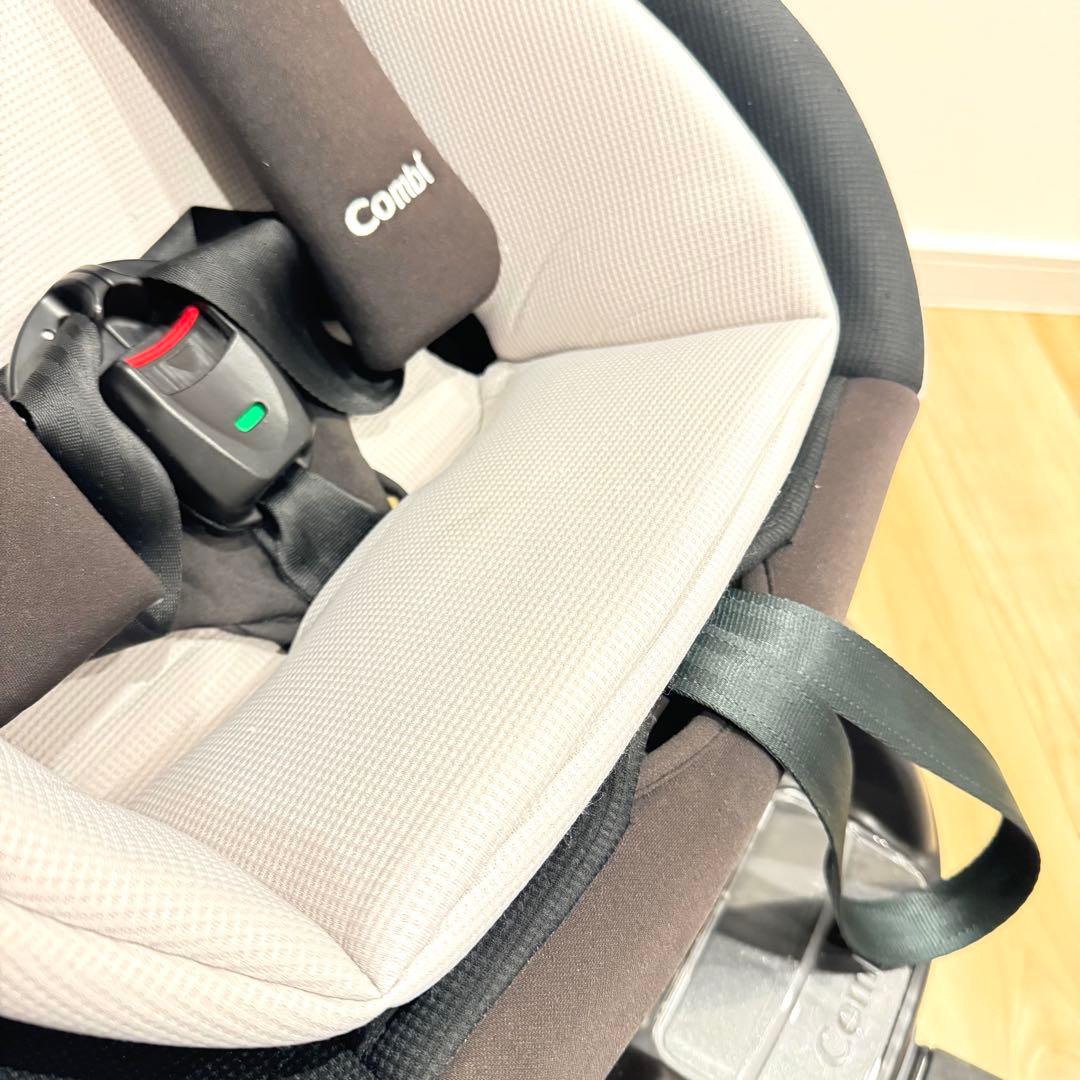 【美品】　Combi クルムーヴスマート　ISOFIX チャイルドシート