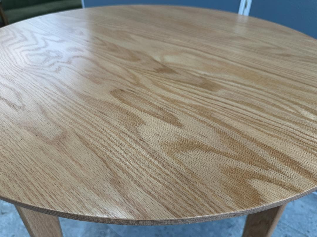 ダイニングテーブル　丸形　ブラウン