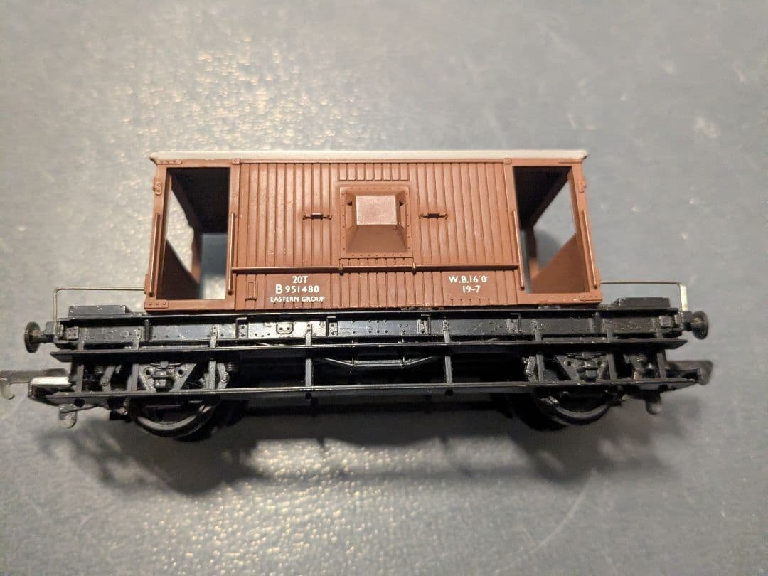 英国MAINLINE製68745 蒸気機関車と貨車4両セット